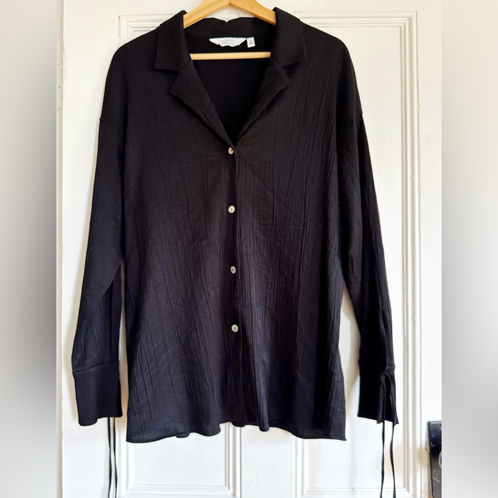 & Other Stories Crinkle Tie-Cuff Button-down Blouse. Size 8.